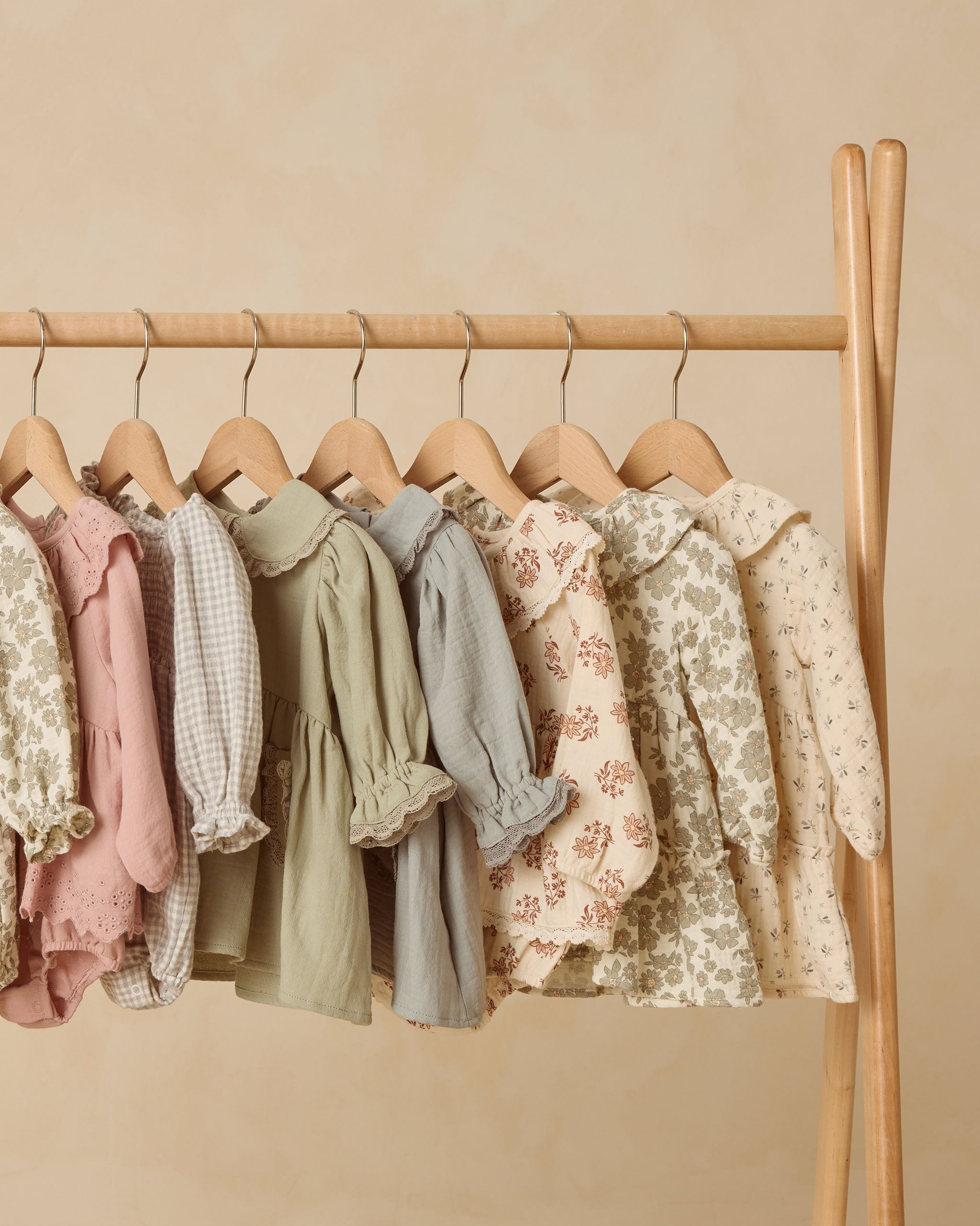 Ruffle Collar Button Dress || Bluebell