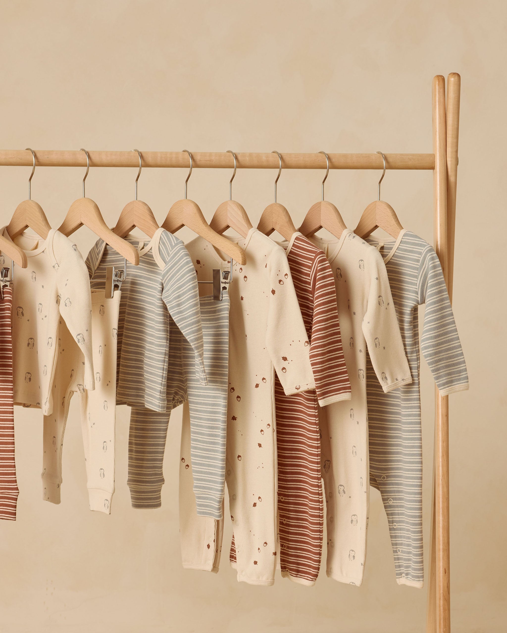 Ribbed Baby Jumpsuit || Acorns