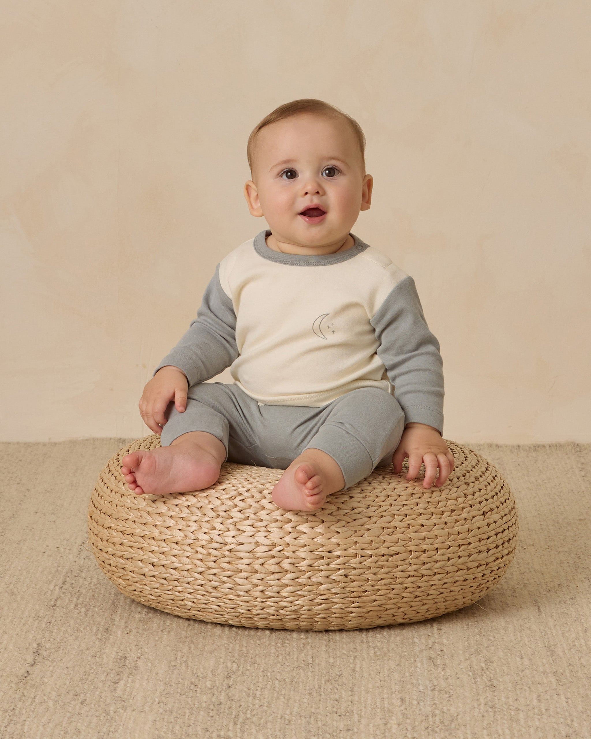 Long Sleeve Raglan Tee || Moon