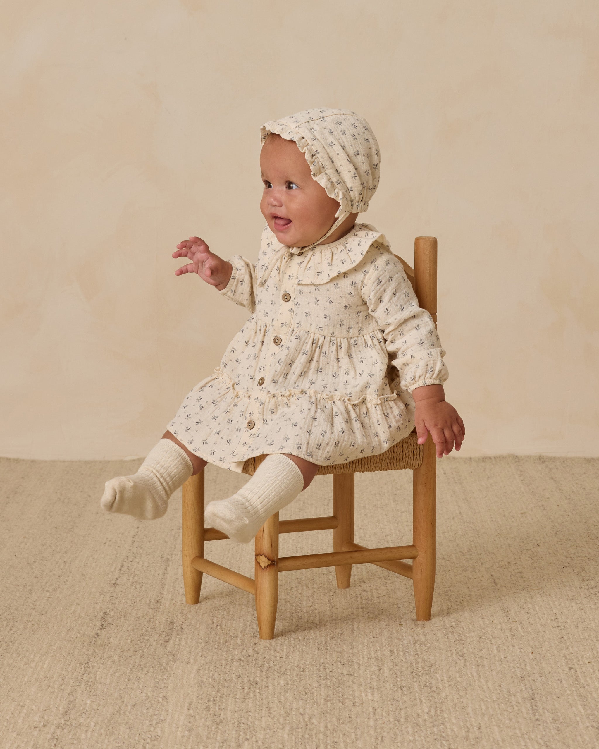 Ruffle Collar Button Dress || Bluebell