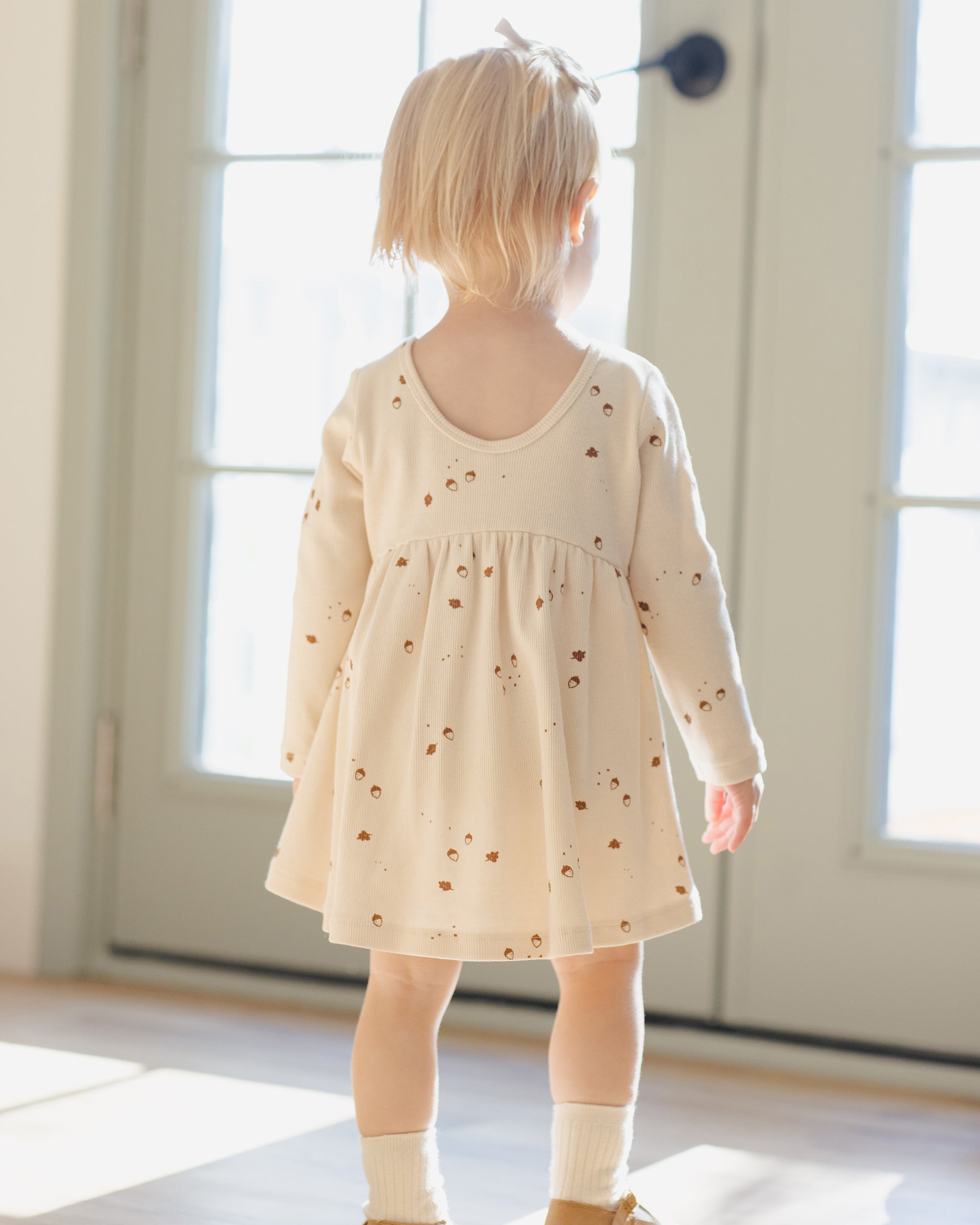 Ribbed Long Sleeve Dress || Acorns