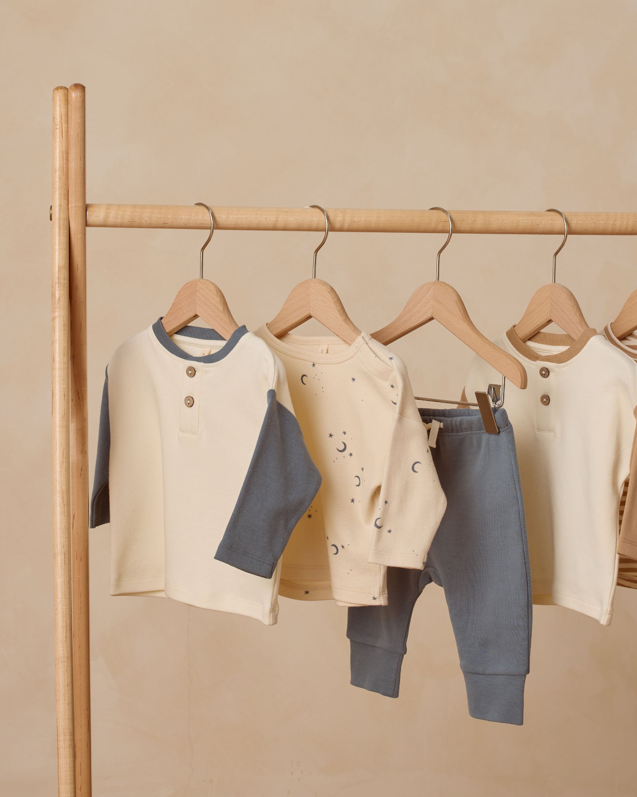 Long Sleeve Henley Tee || Ocean