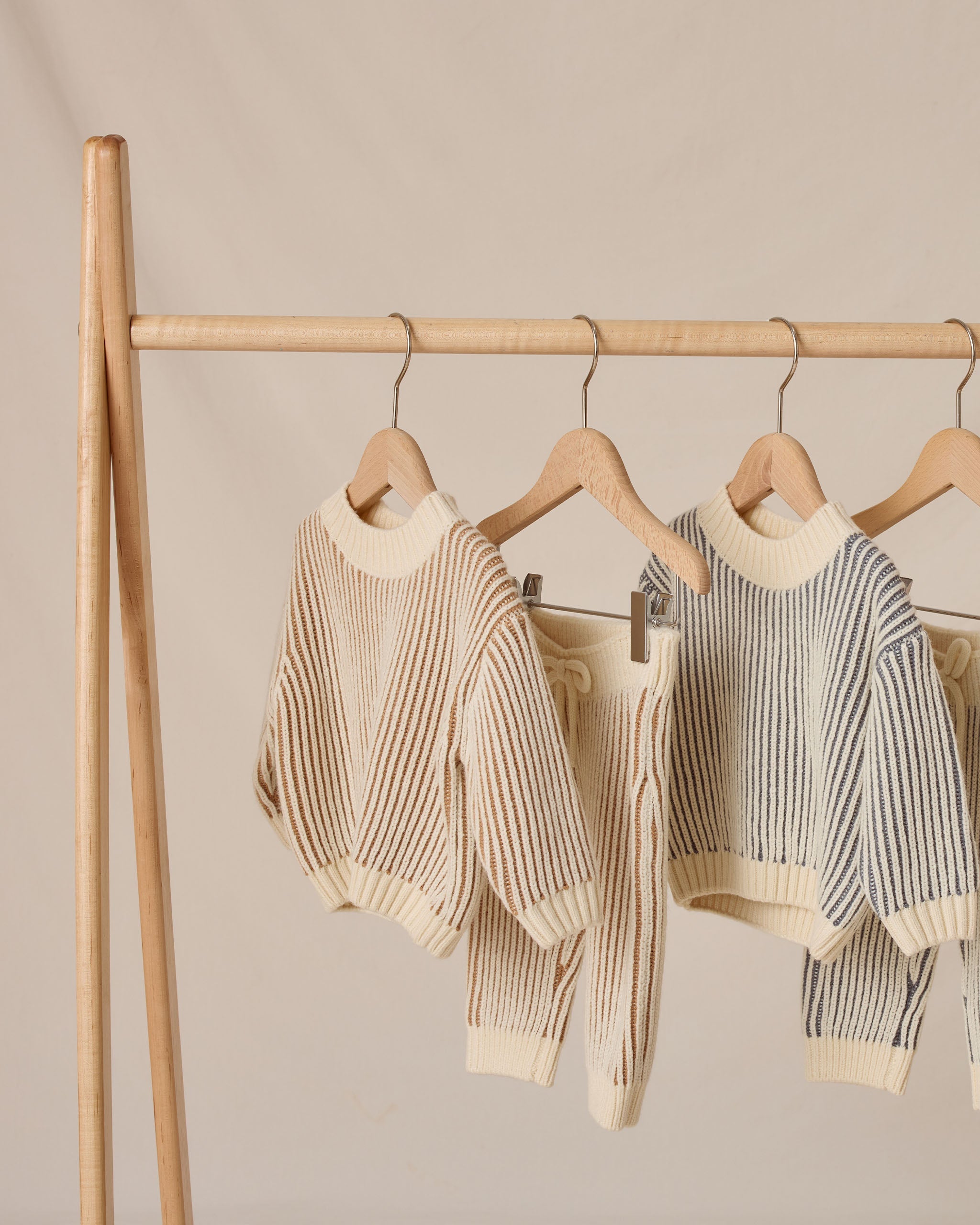 Chunky Knit Pant || Gold