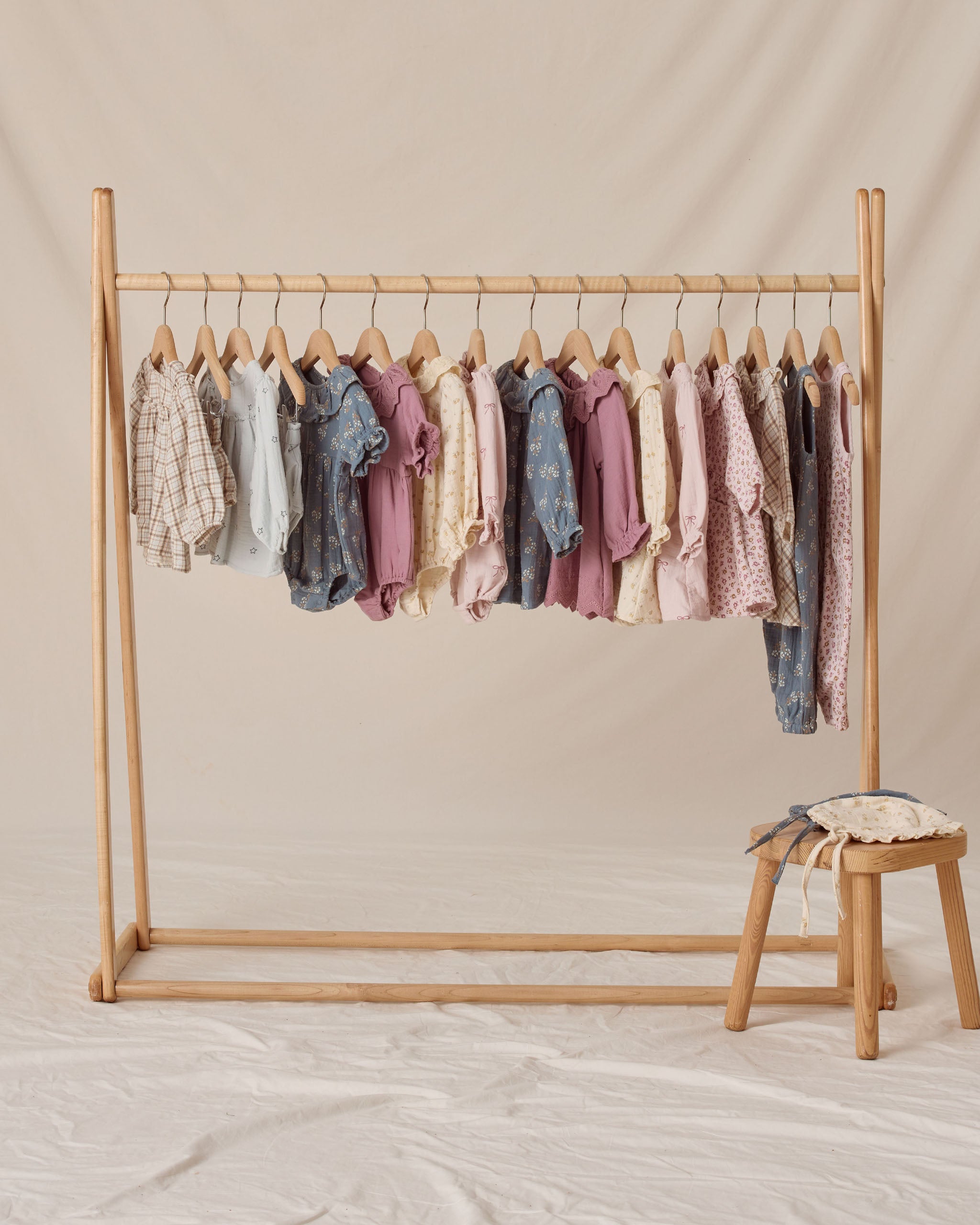 Maisie Overall || Wildflowers