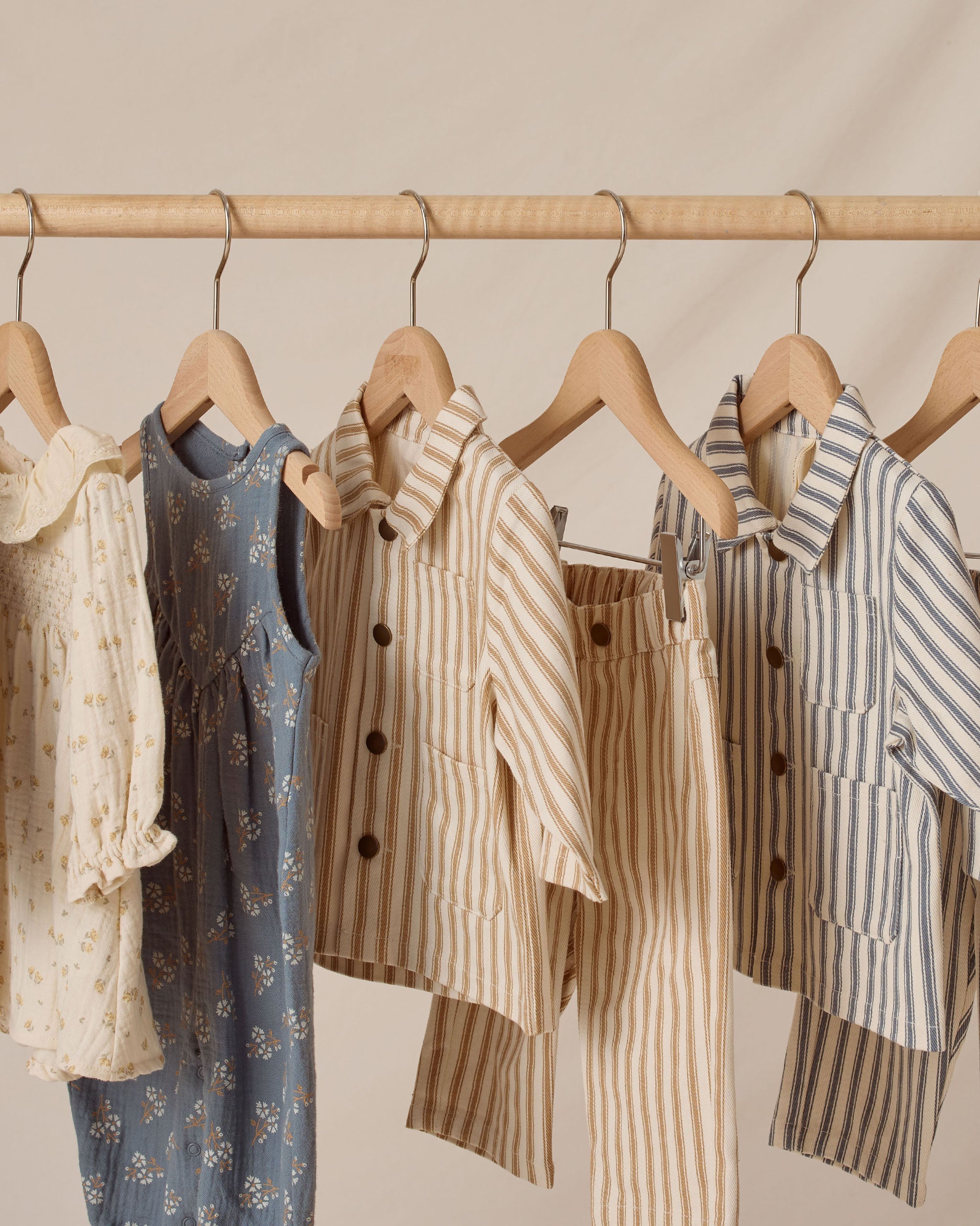 Grayson Pant || Gold Pinstripe