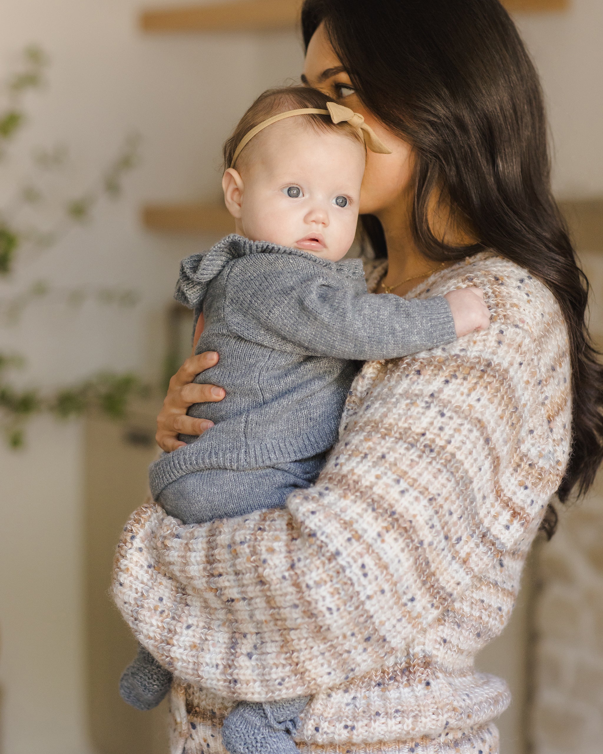 Ruffle Collar Cardigan || Ocean