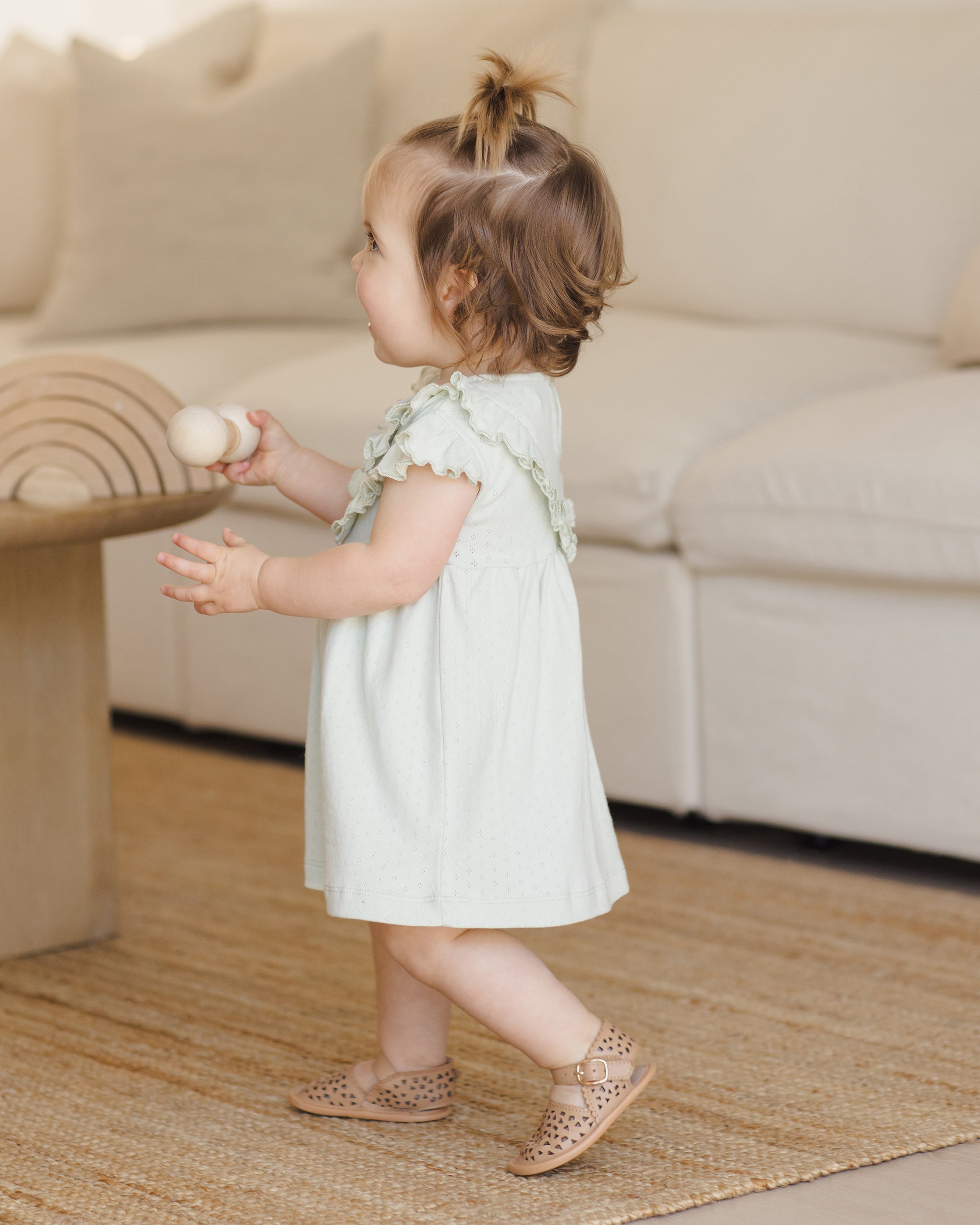 Sleeveless Ruffle V Dress || Mint