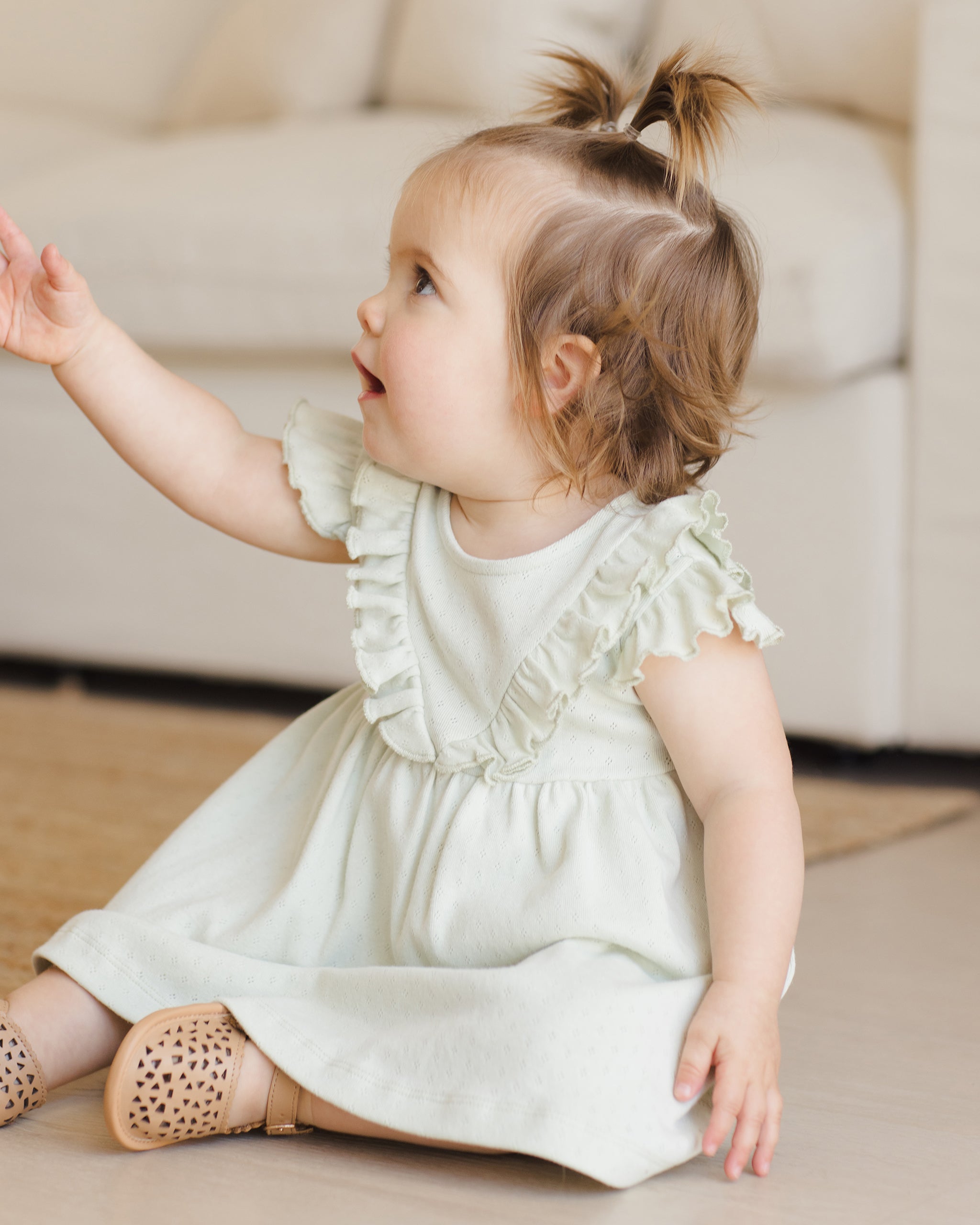 Sleeveless Ruffle V Dress || Mint