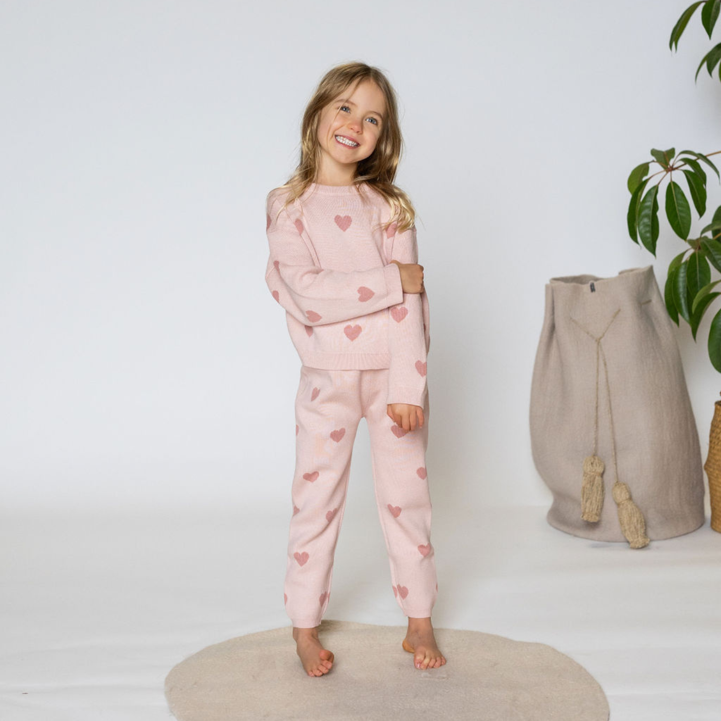 Heart Knit Pants || Bubblegum