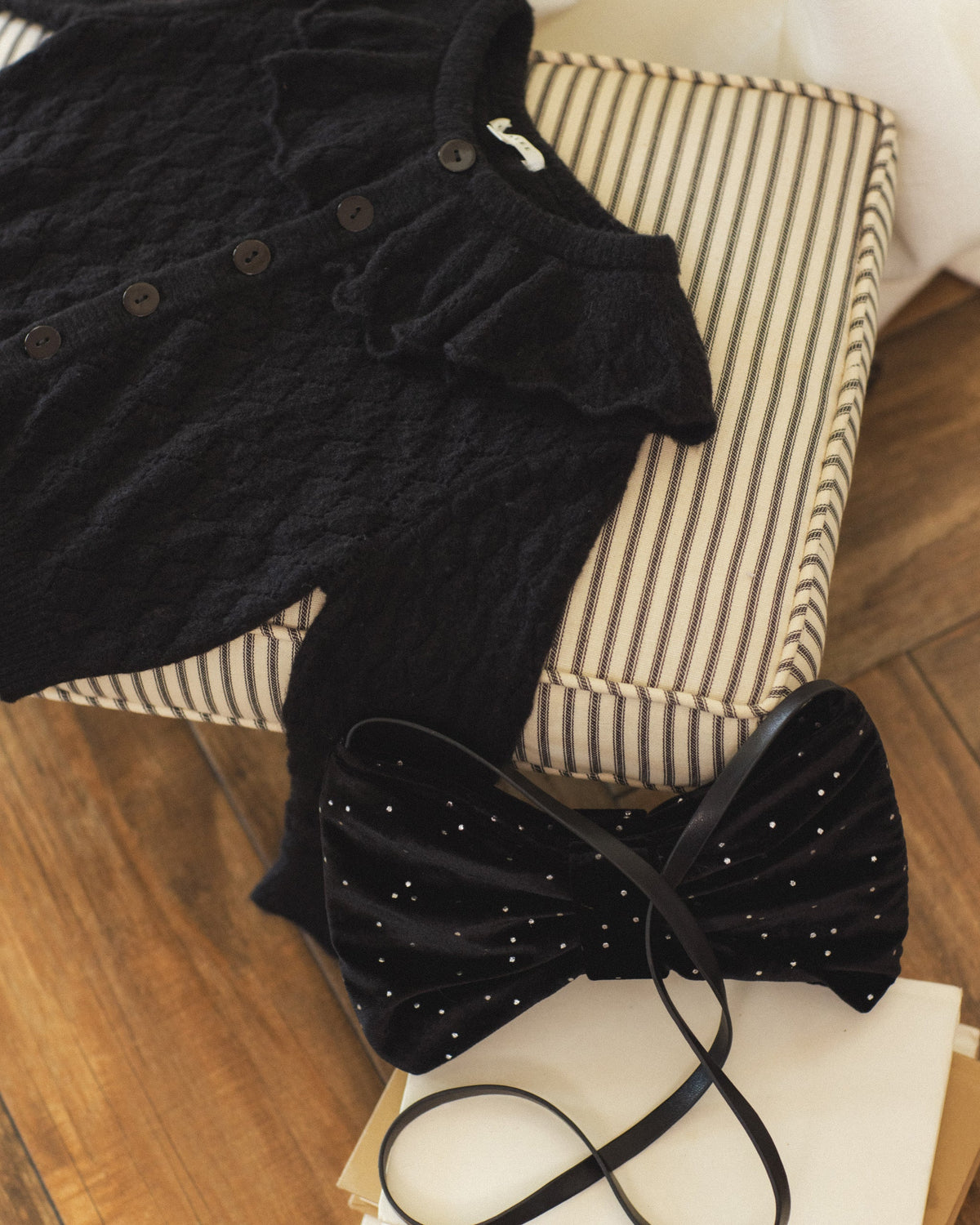 Bow Purse Black Rhinestone