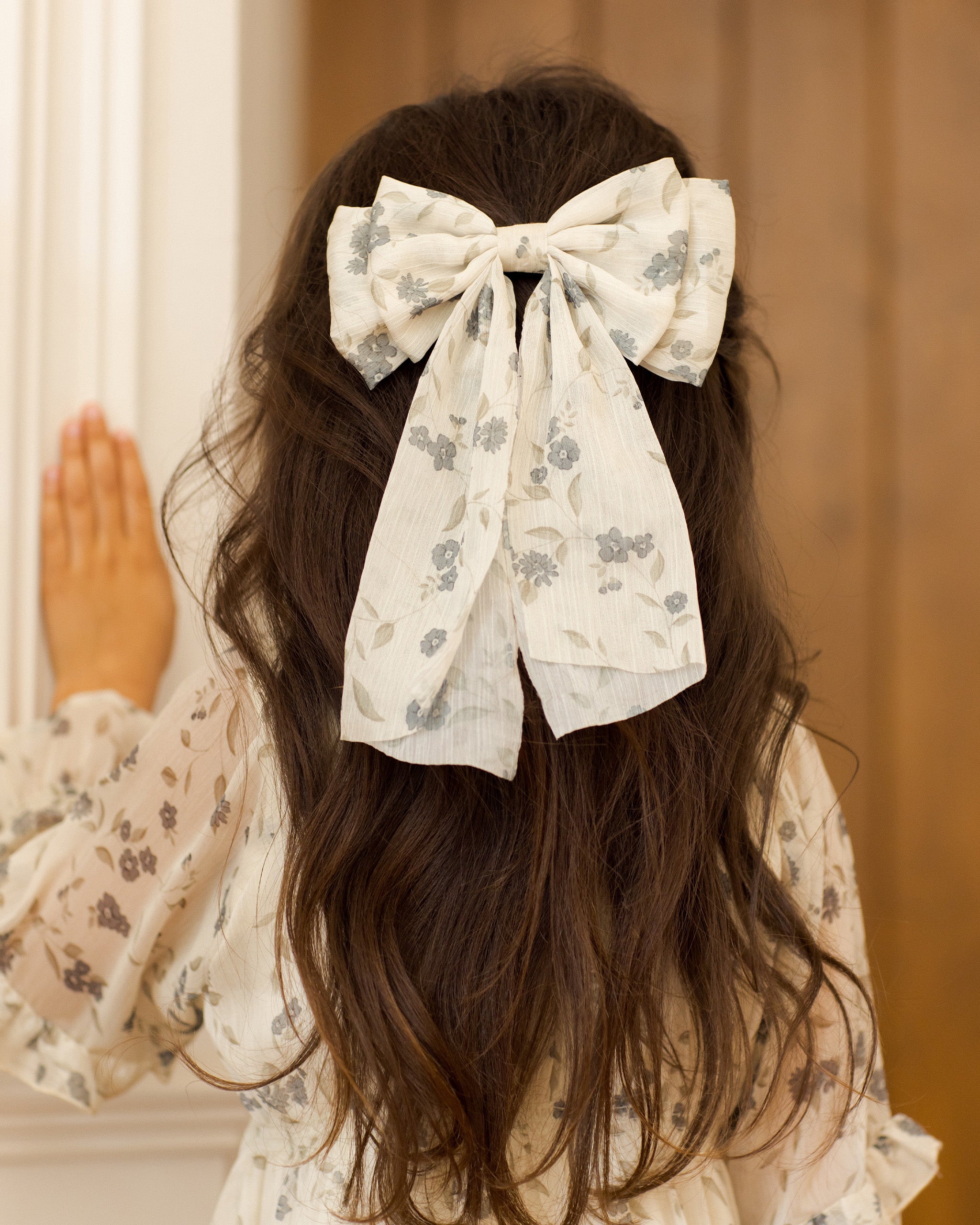 Alice Bow | Winter Vines