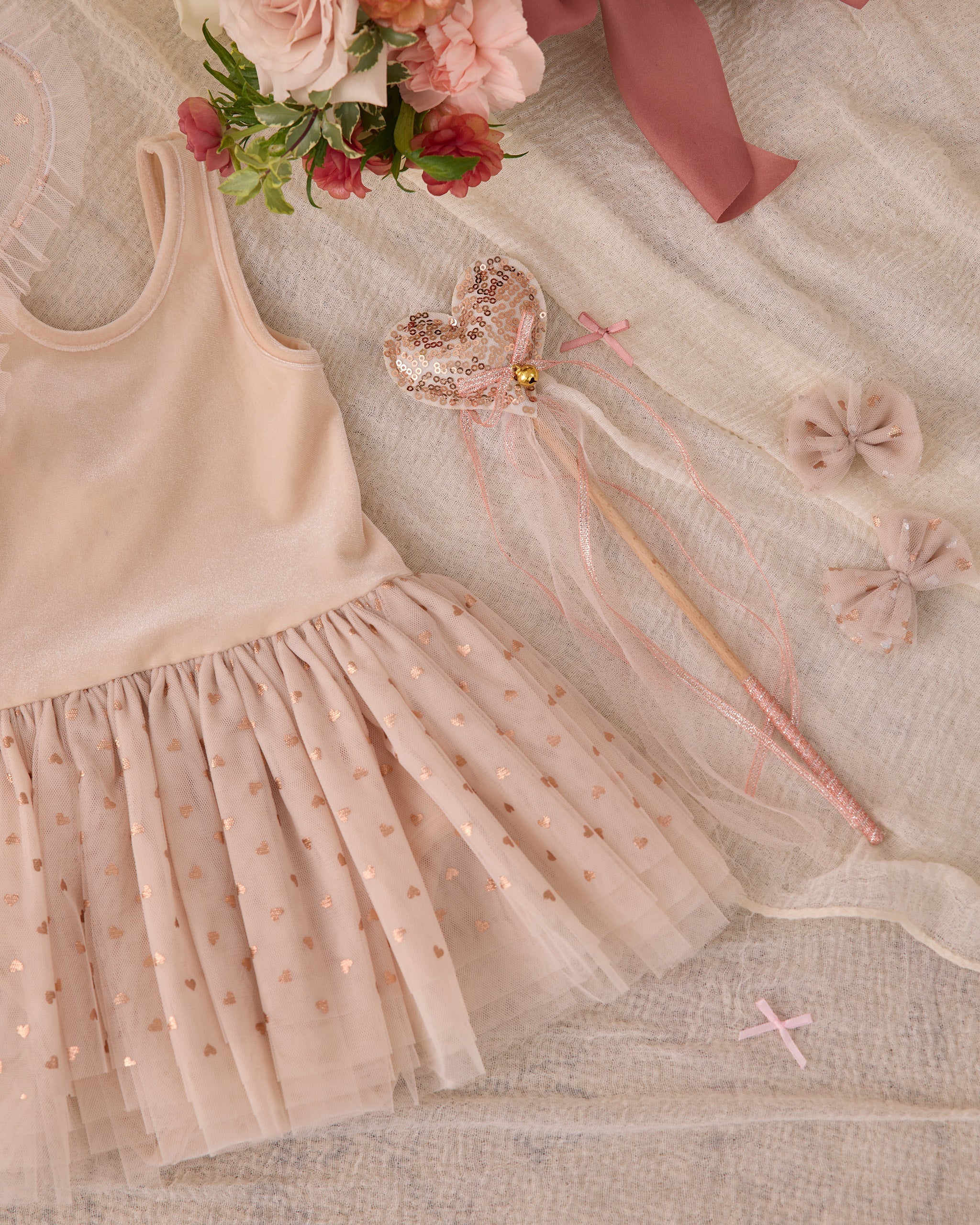 Flutter Tulle Clips Rose Gold Hearts