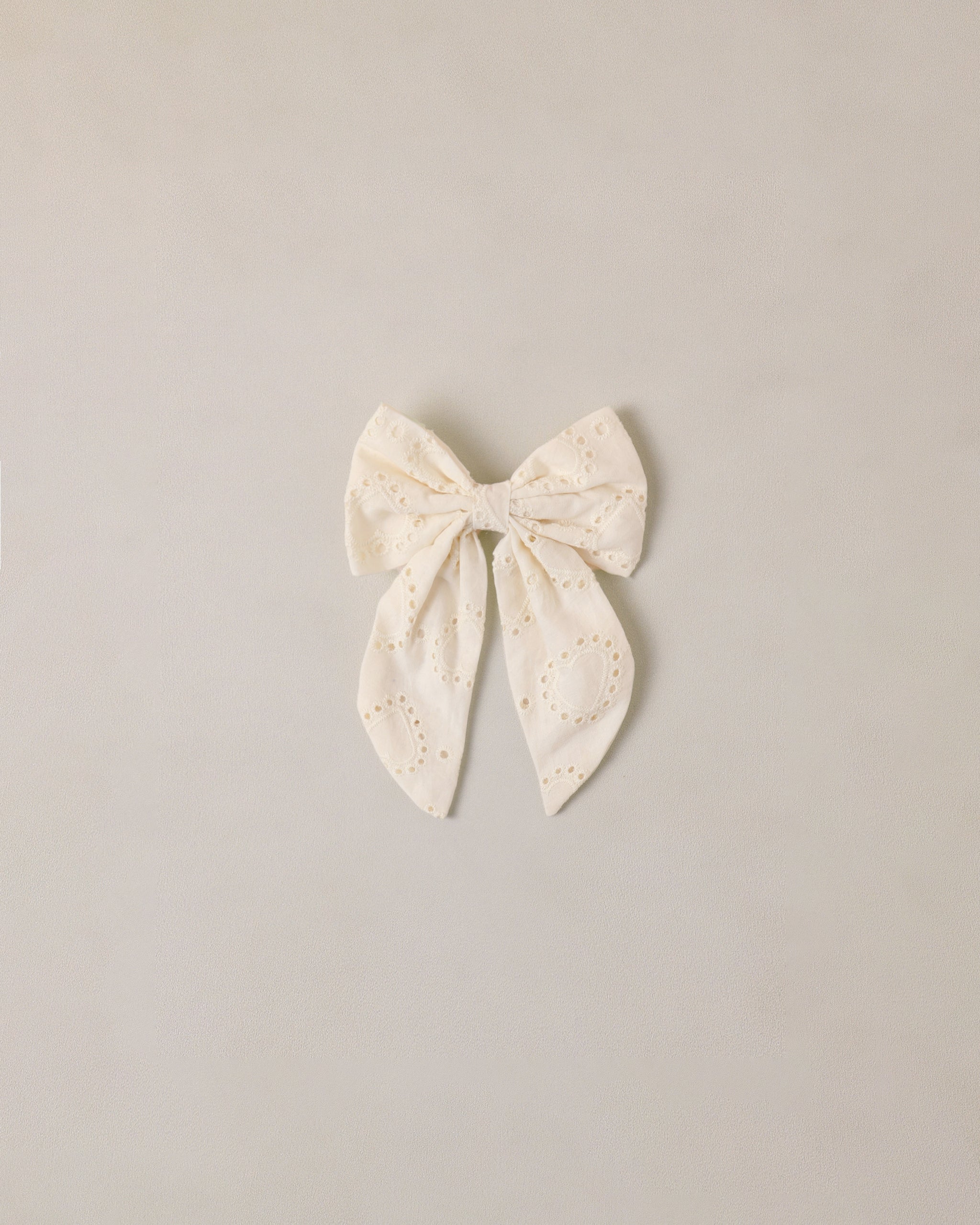 Everly Bow Ivory