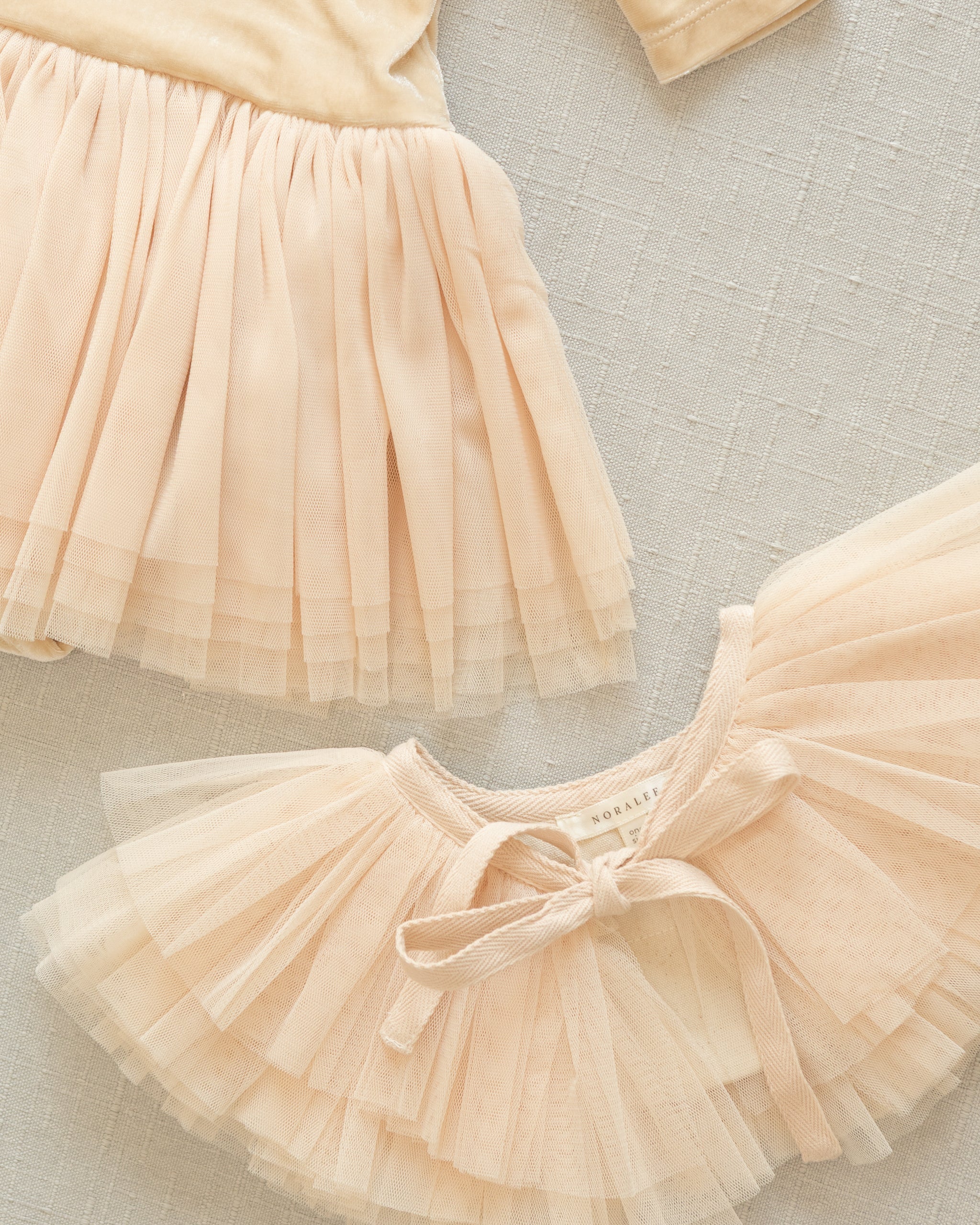 Ruffle Tulle Collar | Antique