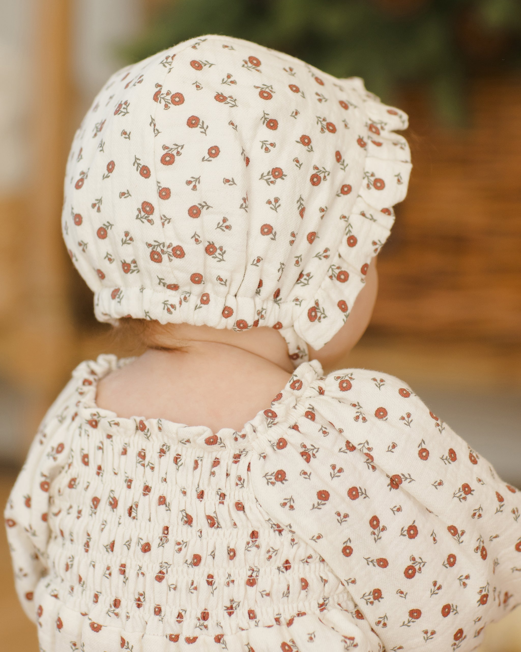 Woven Ruffle Bonnet || Winter Ditsy