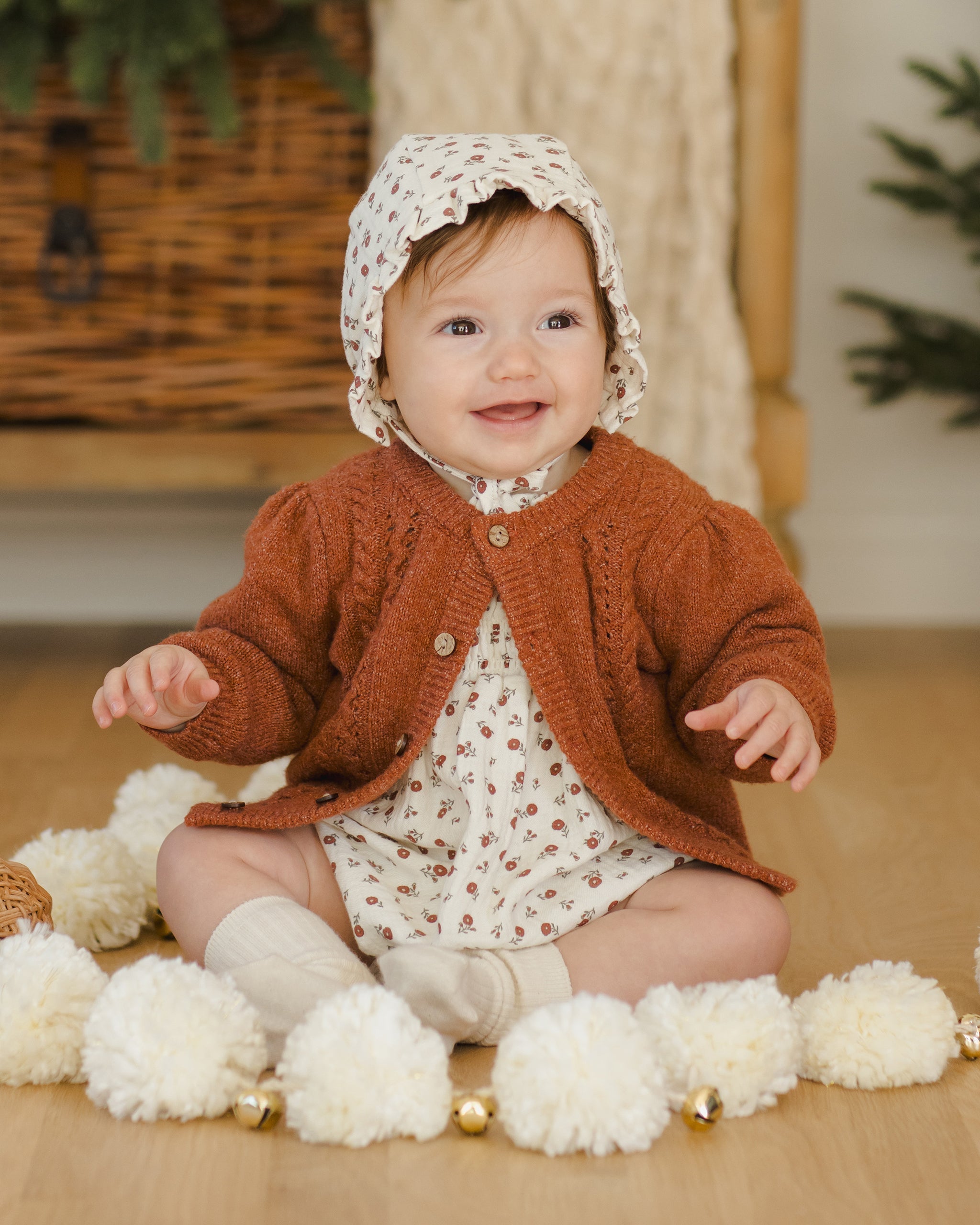 Woven Ruffle Bonnet || Winter Ditsy