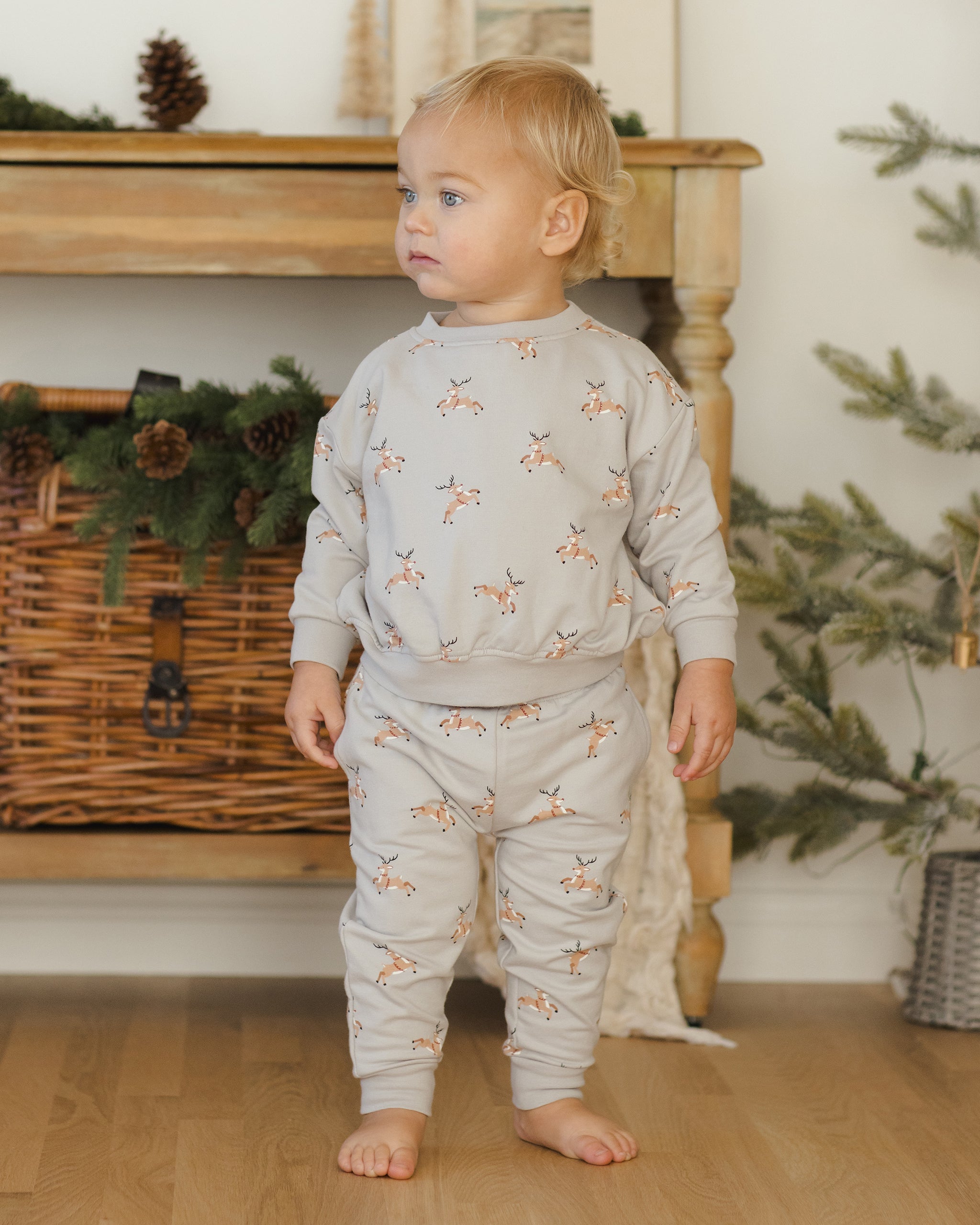 Relaxed Fleece Sweatshirt || Reindeer