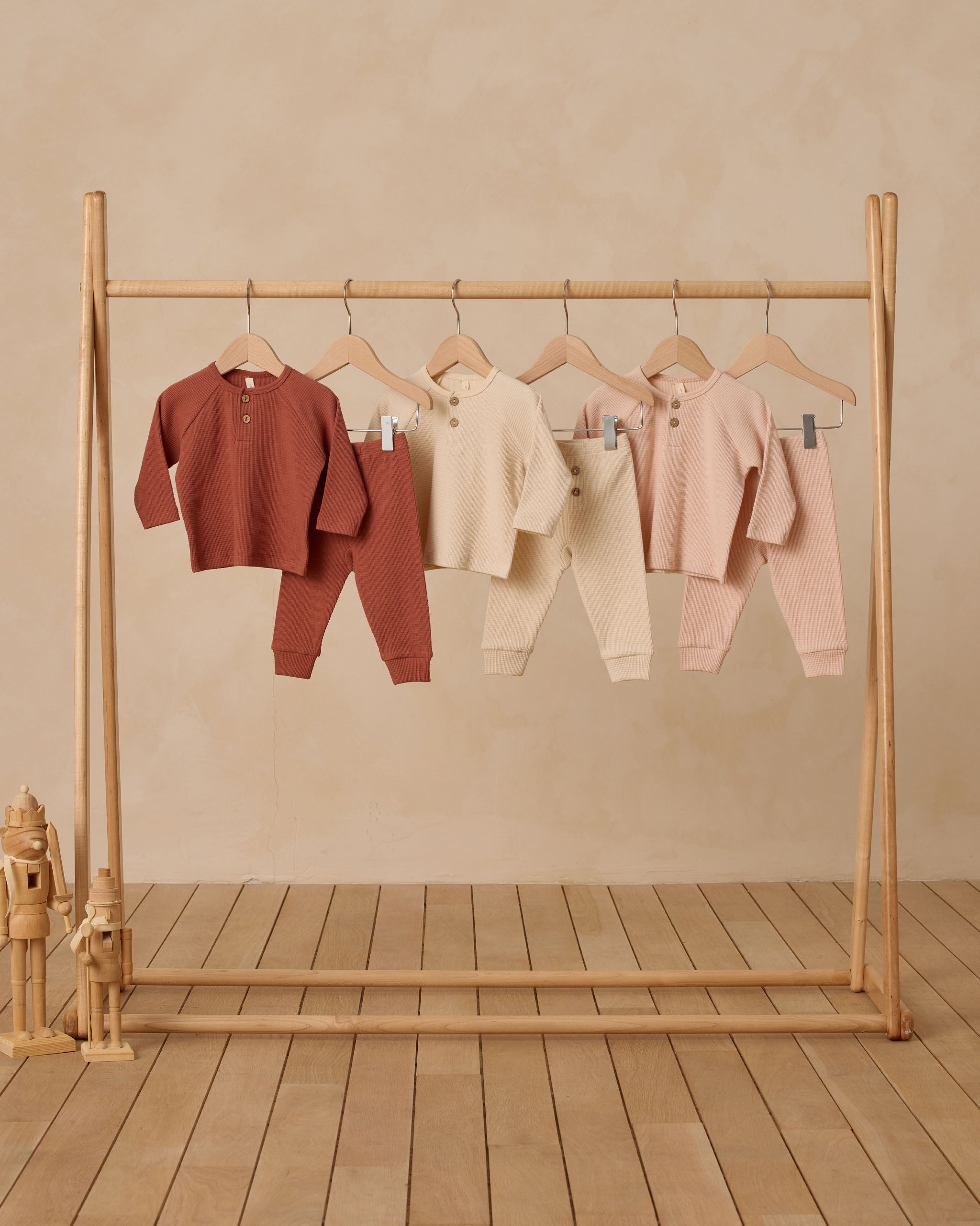 Henley Knit Top || Antique