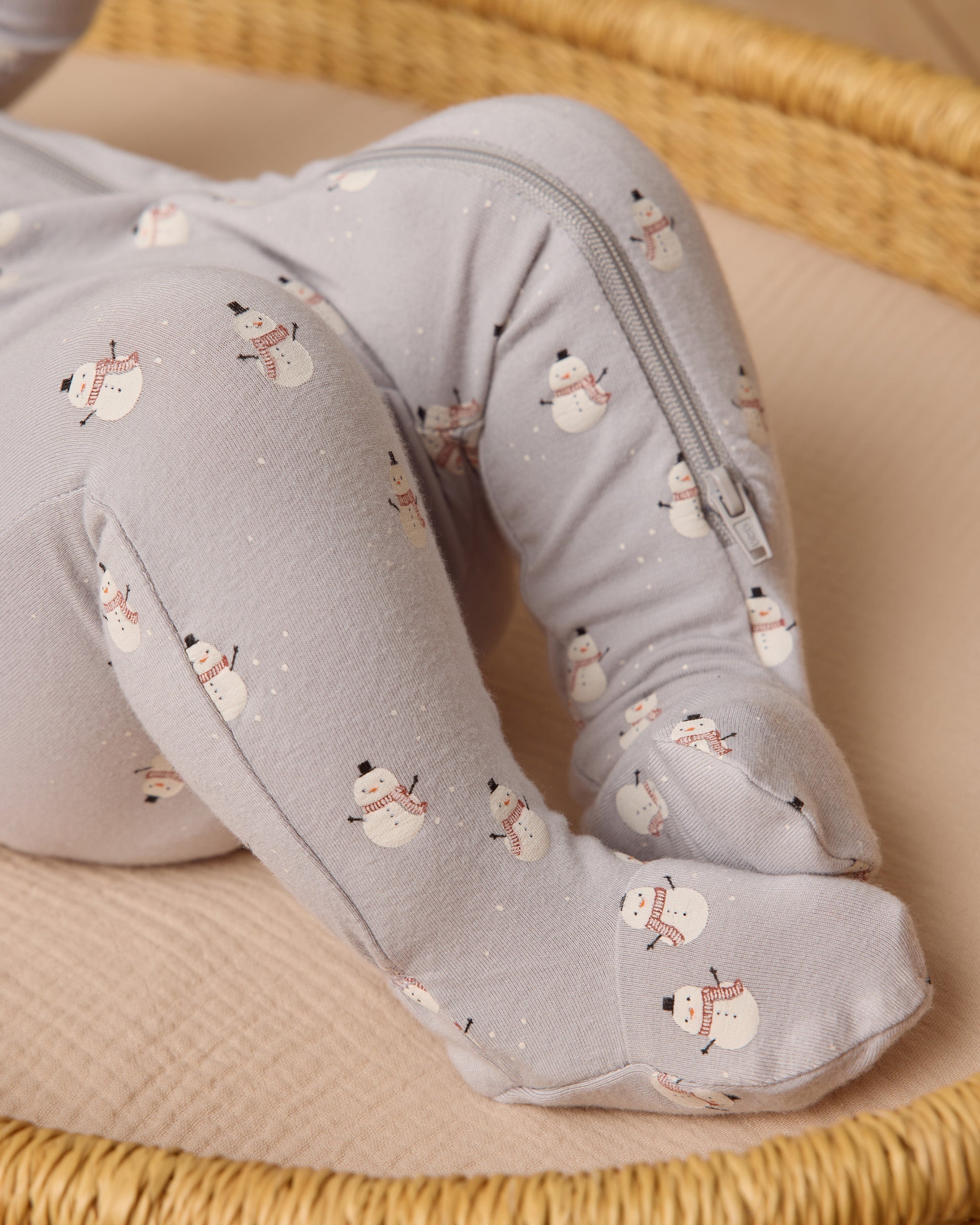 Bamboo Zip Footie || Snowmen