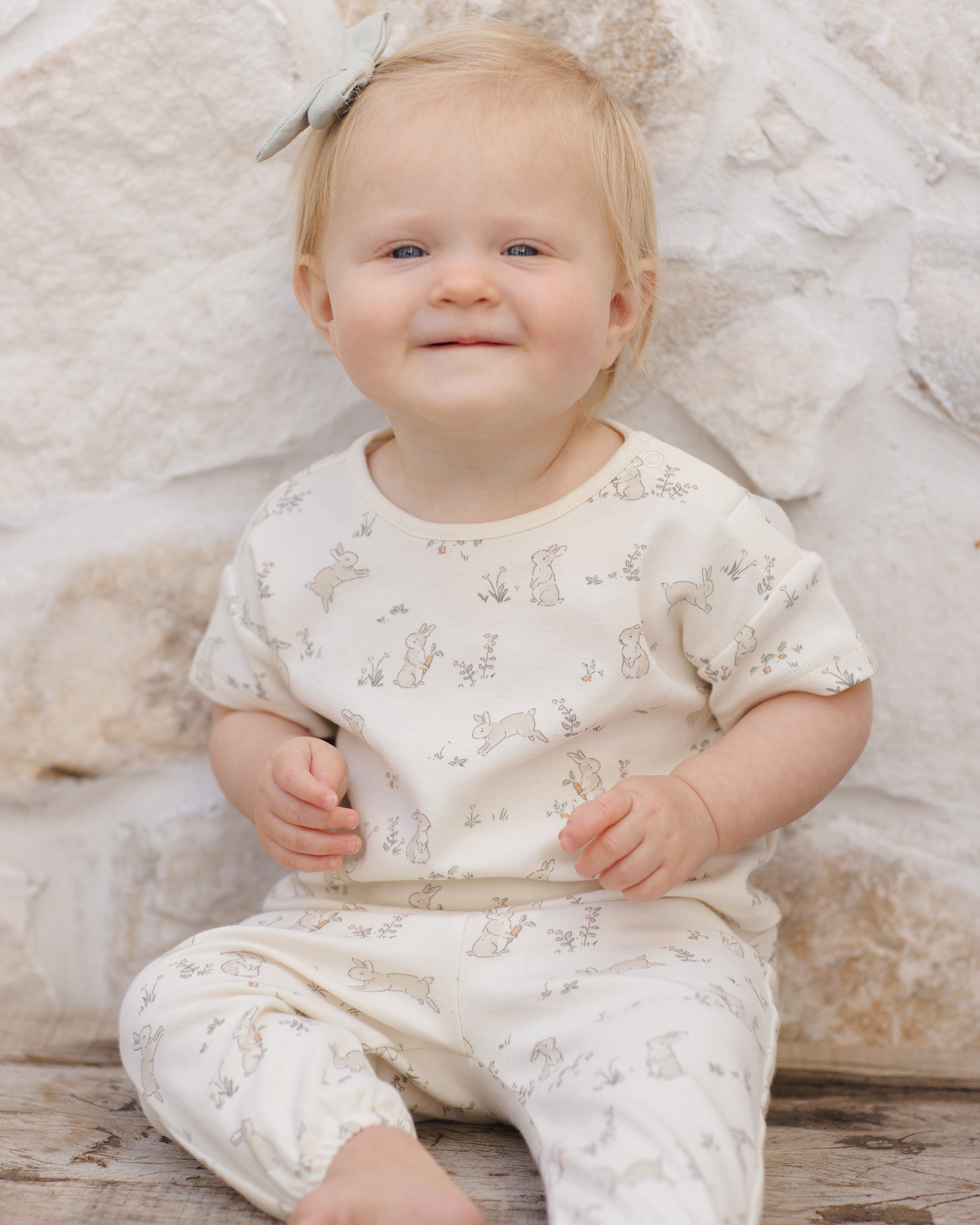 Quincy Mae Jersey Tee & Pant Set - Bunnies Quincy Mae Jersey Tee & Pant Set - Bunnies