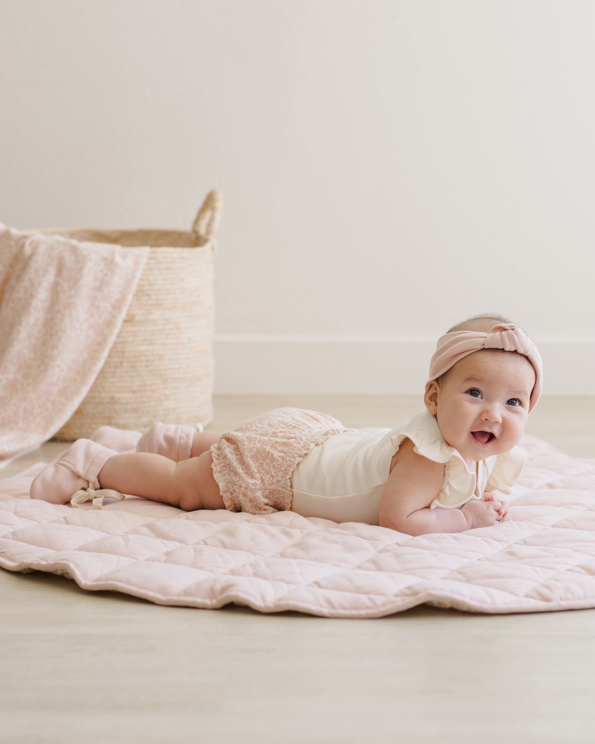 Swaddle || Pink Blossom