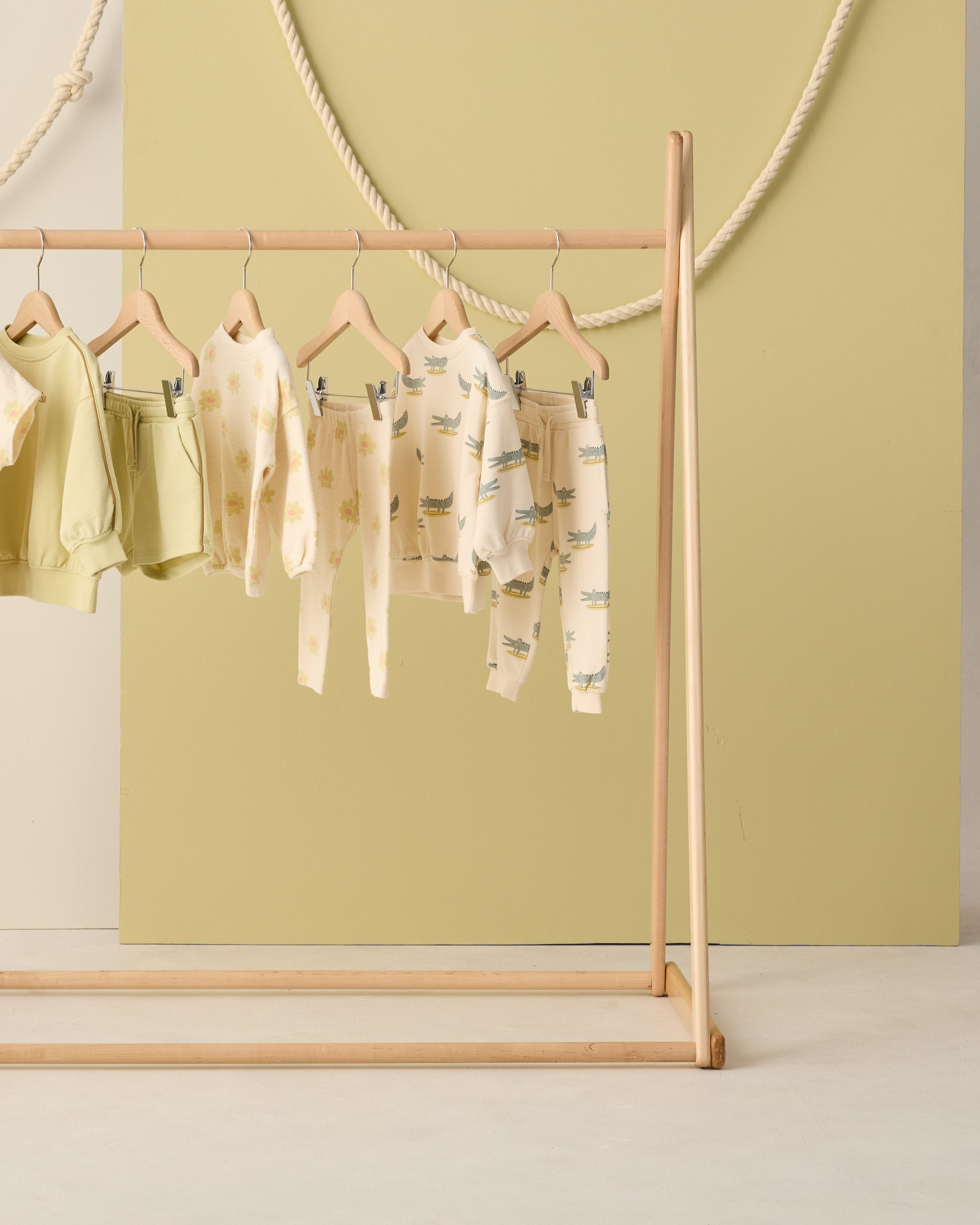 Relaxed Sweatshirt Alligators - Rylee + Cru | Kids Clothes | Trendy Baby Clothes | Modern Infant Outfits |