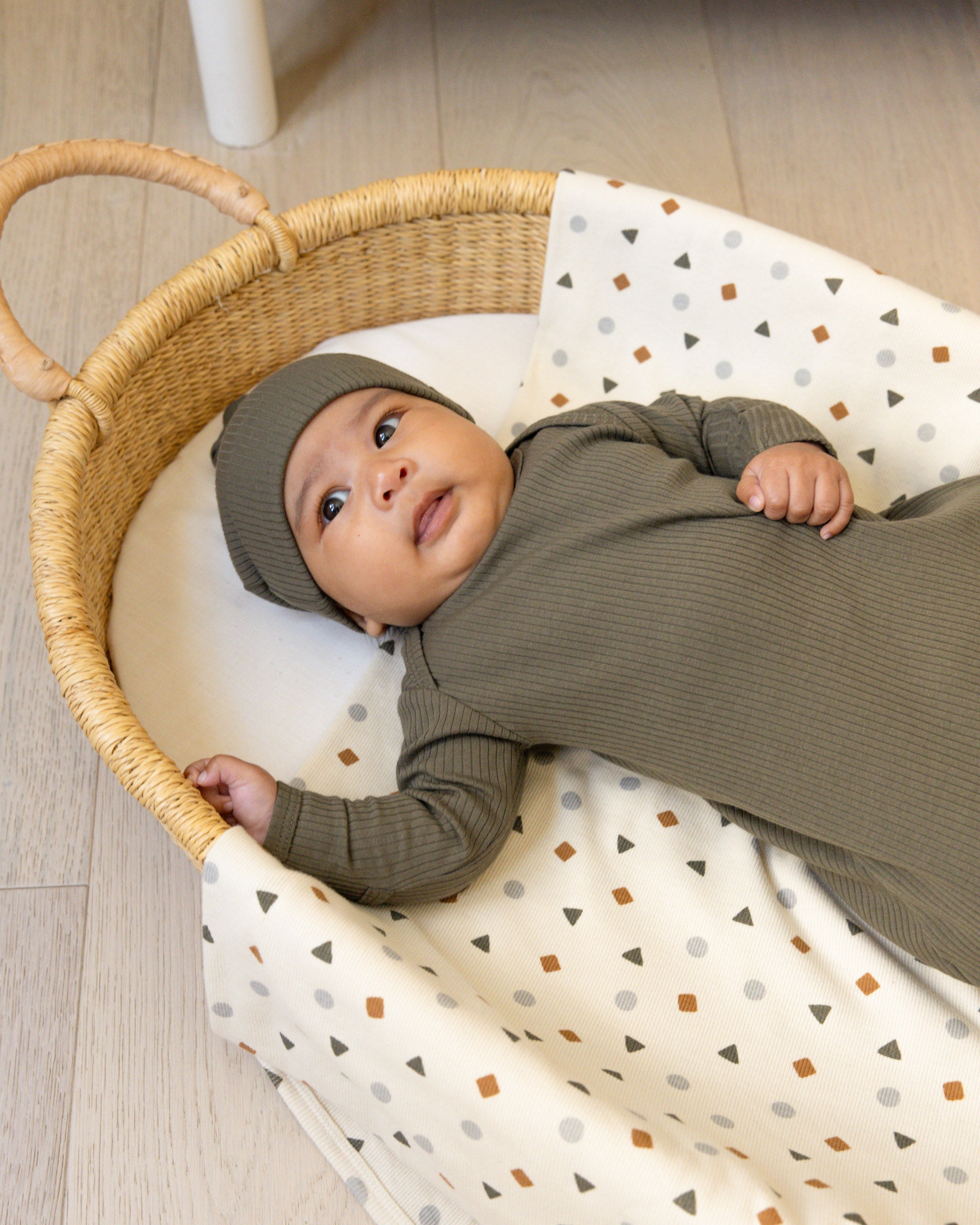Knotted Baby Gown + Hat || Forest